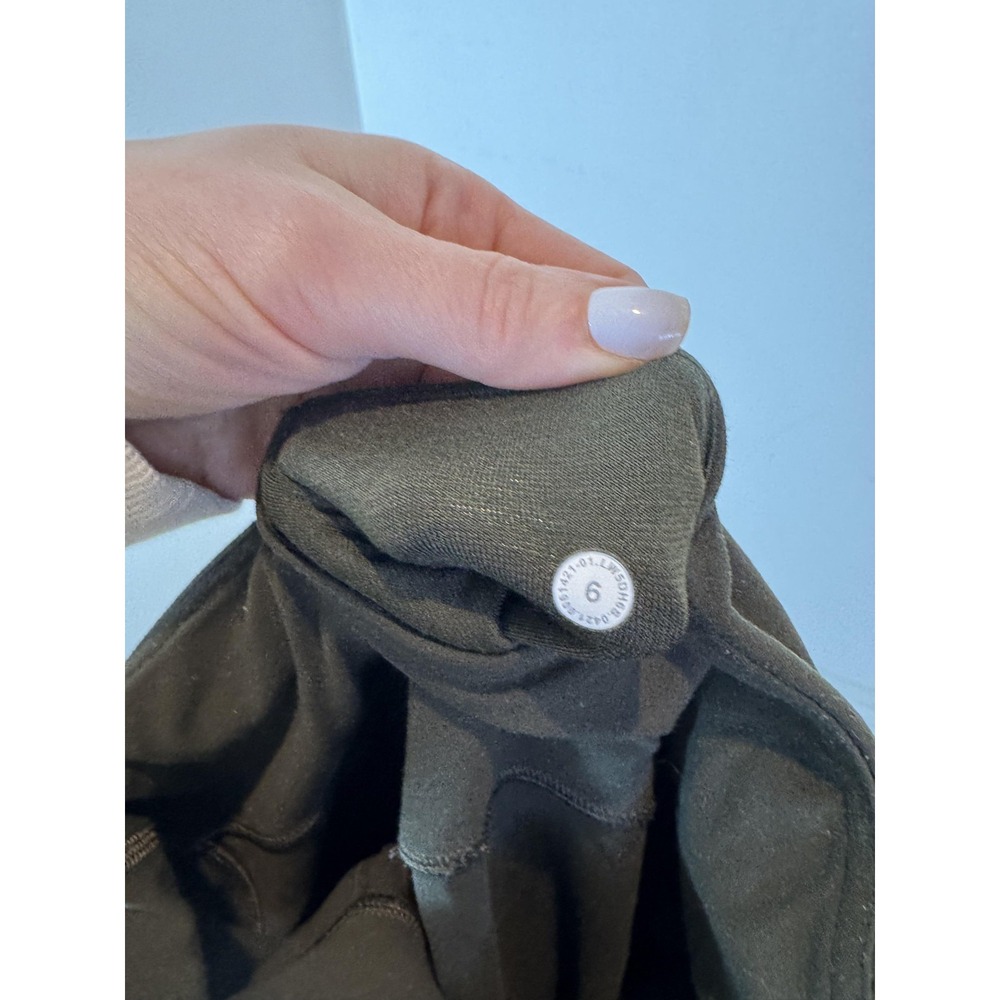 Lululemon‎ Jogger Pants Womens 6 Green Lightweight Woven High Rise Pockets - Picture 9 of 9